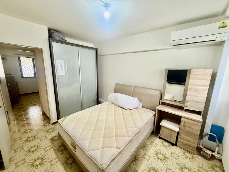 662 Buffalo Road, 662 Buffalo Road, 2 Bedrooms, 646 sqft, HDB Flat For Rent, by Kelvin Poh, 500097619 - Bedroom - PropertyGuru.com.sg