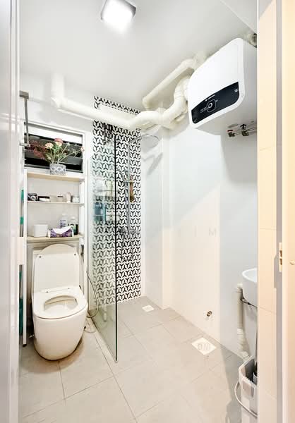 431C Yishun Avenue 1 HDB Flat For Sale at S$ 480,000 | PropertyGuru Singapore - Bathroom