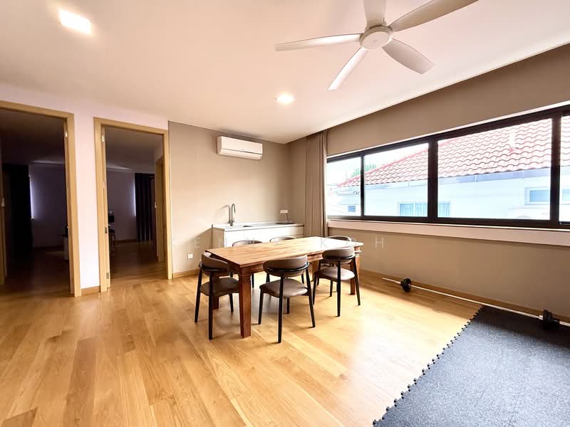 Chartwell Drive Semi-Detached House For Sale at S$ 9,980,000 | PropertyGuru Singapore - Level 2 Dining