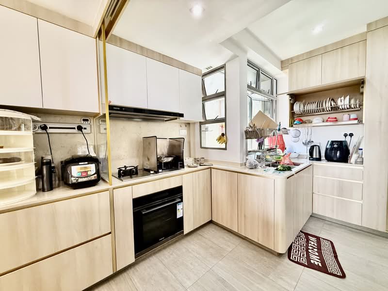 The Florida Condominium For Sale at S$ 2,499,999 | PropertyGuru Singapore - Kitchen