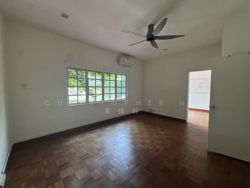 For Sale - Detached home at Sunset Way