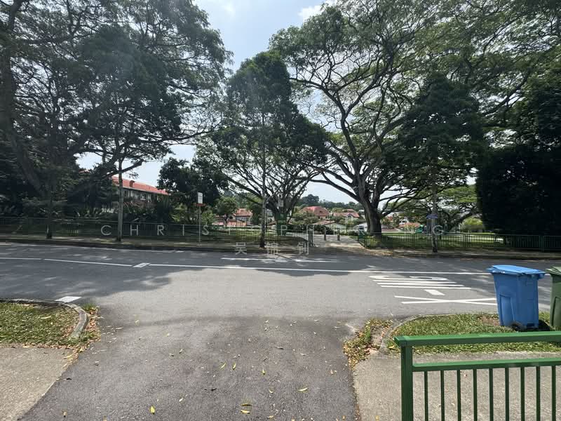 For Sale - Detached home at Sunset Way