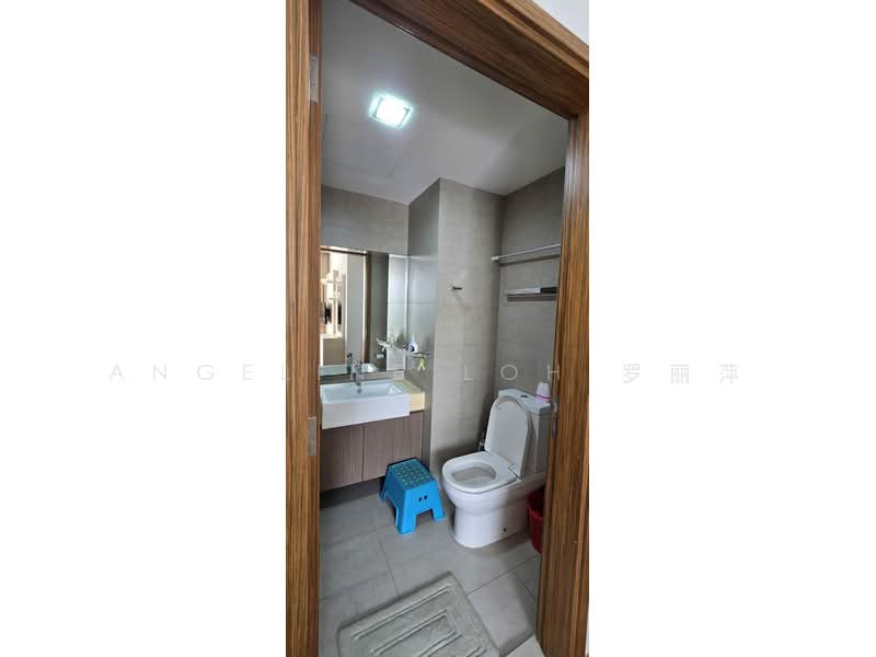 The Canopy Executive Condominium For Sale at S$ 1,400,000 | PropertyGuru Singapore - Bathroom