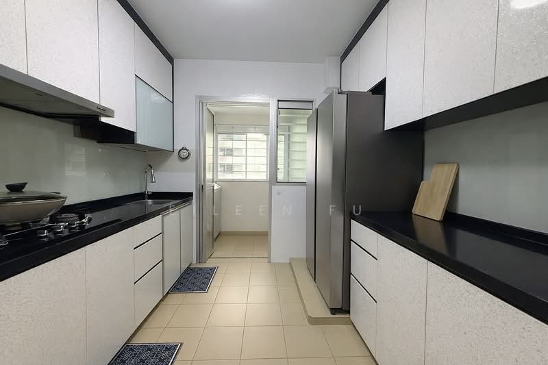 473B Upper Serangoon Crescent HDB Flat For Sale at S$ 680,000 | PropertyGuru Singapore - Kitchen