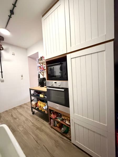 310C Punggol Walk HDB Flat For Sale at S$ 720,000 | PropertyGuru Singapore - Kitchen