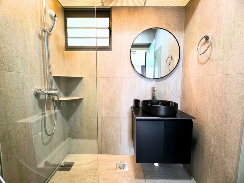 94 Dawson Road HDB Flat For Sale at S$ 850,000 | PropertyGuru Singapore - Bathroom