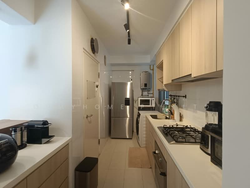 530C Pasir Ris Drive 1 HDB Flat For Sale at S$ 850,000 | PropertyGuru Singapore - Kitchen