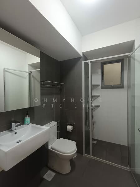 530C Pasir Ris Drive 1 HDB Flat For Sale at S$ 850,000 | PropertyGuru Singapore - Bathroom