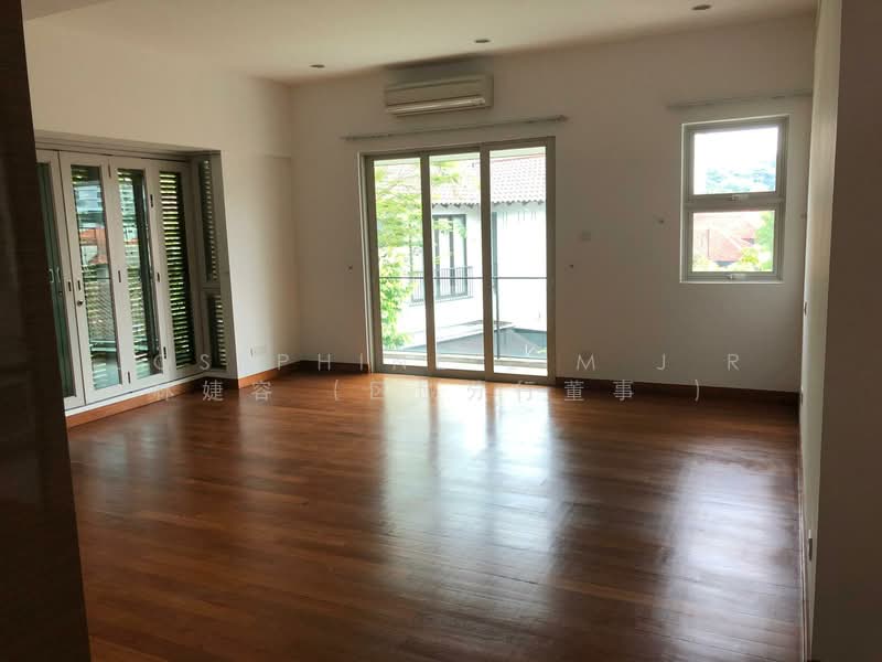 Cotswold close, , 7 Bedrooms, 5,700 sqft, Bungalow House For Rent, by Josephine Lim J R 林婕容 (区域分行董事 ), 500097689 - Living Room - PropertyGuru.com.sg