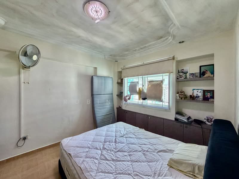 126A Edgedale Plains HDB Flat For Sale at S$ 638,000 | PropertyGuru Singapore - Bedroom