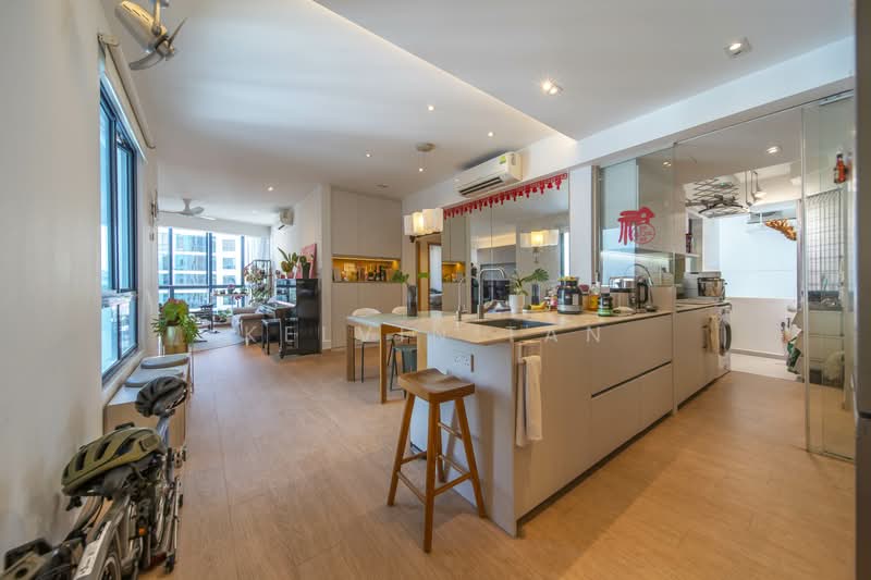 Water Place Condominium For Sale at S$ 2,750,000 | PropertyGuru Singapore - Kitchen