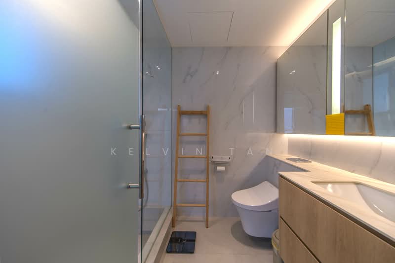 Water Place Condominium For Sale at S$ 2,750,000 | PropertyGuru Singapore - Bathroom