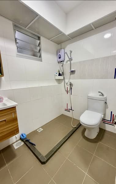 26B Saint George's Lane, 26B Saint George's Lane, 3 Bedrooms, 990 sqft, HDB Flat For Sale, by Jeffrey Tay, 500097722 - Bathroom - PropertyGuru.com.sg