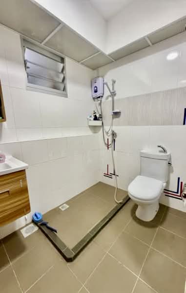 26B Saint George's Lane, 26B Saint George's Lane, 3 Bedrooms, 990 sqft, HDB Flat For Sale, by Jeffrey Tay, 500097722 - Bathroom - PropertyGuru.com.sg