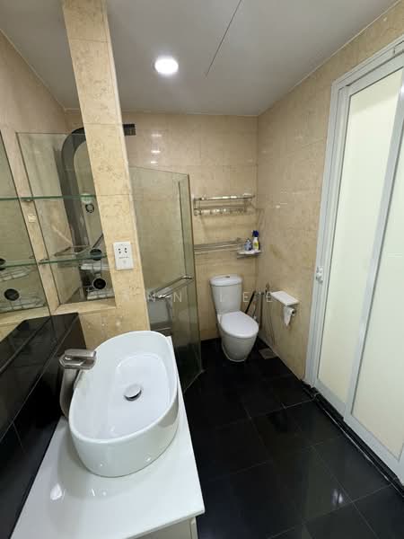 The Waterina, 51 Lorong 40 Geylang, Room Rental, 320 sqft, Apartment For Rent, by Ann Lee, 500097724 - Bathroom - PropertyGuru.com.sg