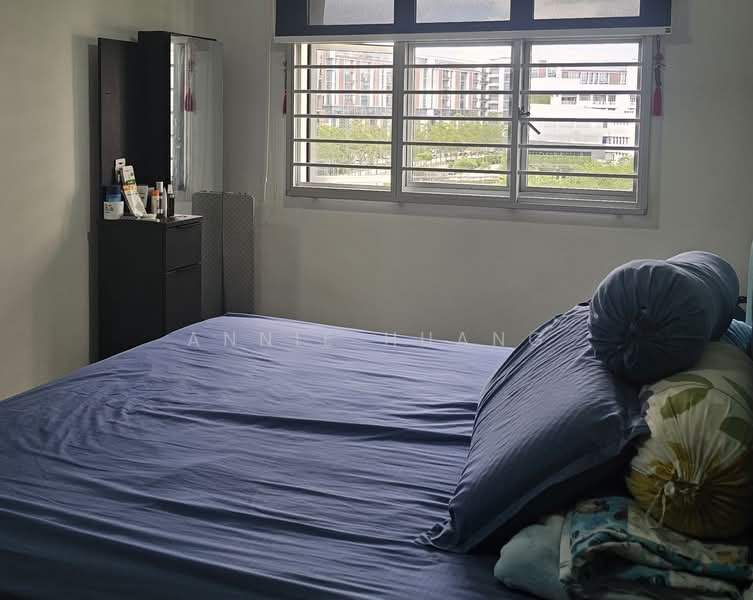 694C Woodlands Drive 62 HDB Flat For Sale at S$ 745,000 | PropertyGuru Singapore - Bedroom