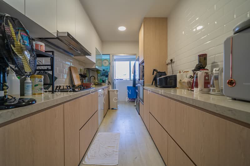 329B Anchorvale Street HDB Flat For Sale at S$ 880,000 | PropertyGuru Singapore - Kitchen