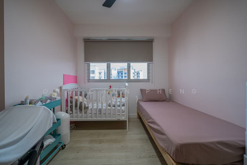 329B Anchorvale Street HDB Flat For Sale at S$ 880,000 | PropertyGuru Singapore - Common Bedroom 2