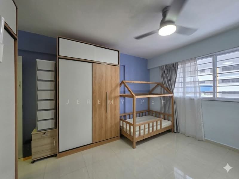 115 Bedok Reservoir Road HDB Flat For Sale at S$ 1,000,000 | PropertyGuru Singapore - Bedroom