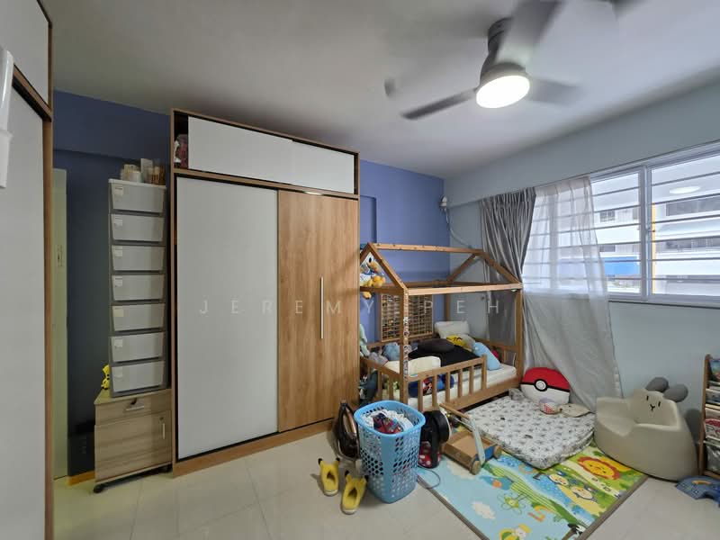 115 Bedok Reservoir Road HDB Flat For Sale at S$ 1,000,000 | PropertyGuru Singapore - Bedroom