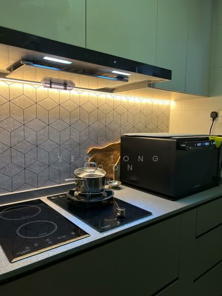Prive Executive Condominium For Sale at S$ 1,750,000 | PropertyGuru Singapore - Kitchen