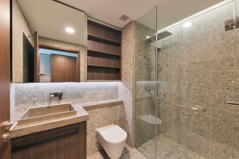 One Pearl Bank, 1 Pearl Bank, 2 Bedrooms, 700 sqft, Condominium For Rent, by Xavier Tan, 500097775 - Bathroom - PropertyGuru.com.sg