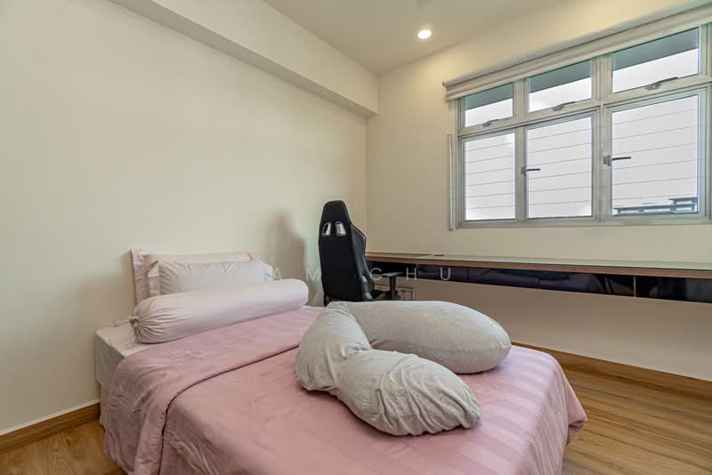 803B Keat Hong Close HDB Flat For Sale at S$ 670,000 | PropertyGuru Singapore - Bedroom