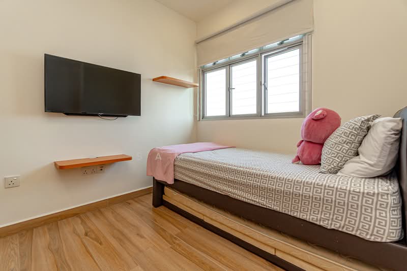 803B Keat Hong Close HDB Flat For Sale at S$ 670,000 | PropertyGuru Singapore - Bedroom