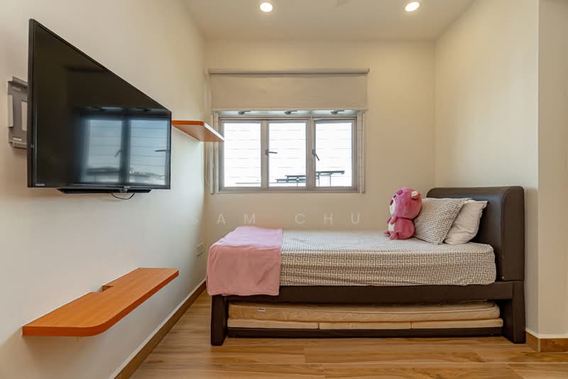 803B Keat Hong Close HDB Flat For Sale at S$ 670,000 | PropertyGuru Singapore - Bedroom