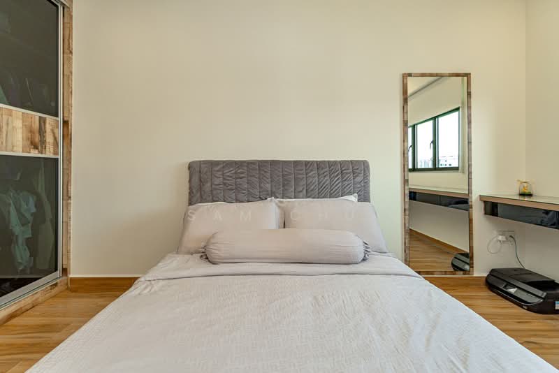 803B Keat Hong Close HDB Flat For Sale at S$ 670,000 | PropertyGuru Singapore - Bedroom