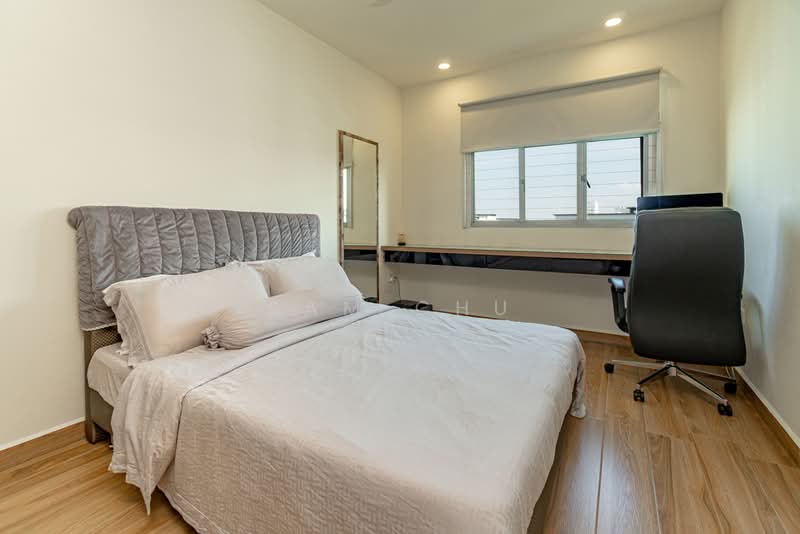 803B Keat Hong Close HDB Flat For Sale at S$ 670,000 | PropertyGuru Singapore - Bedroom