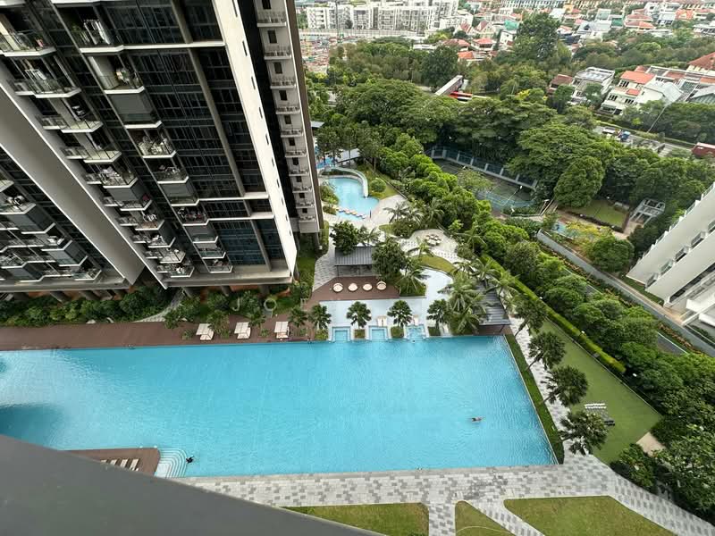 Whistler Grand Condominium For Sale at S$ 2,200,000 | PropertyGuru Singapore - Exterior