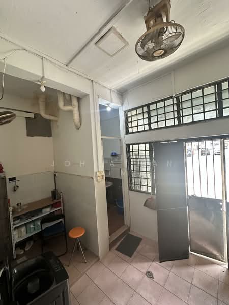 Bedok Reservoir Road, , 1,604 sqft, Shop / Shophouse For Sale, by Johnathan Lim, 500097869 - Interior - CommercialGuru.com.sg