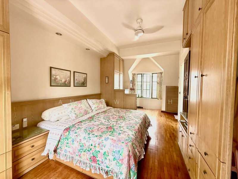 Chelsea Village Terraced House For Sale at S$ 4,300,000 | PropertyGuru Singapore - Bedroom