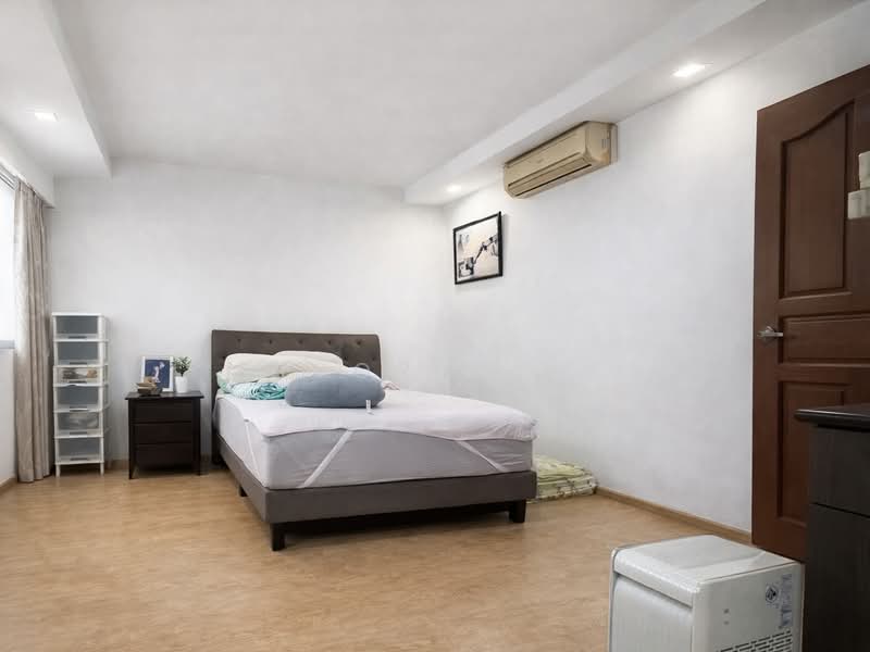 677 Choa Chu Kang Crescent HDB Flat For Sale at S$ 638,000 | PropertyGuru Singapore