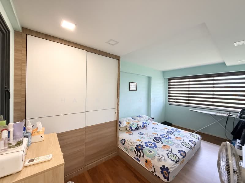 308A Punggol Walk HDB Flat For Sale at S$ 850,000 | PropertyGuru Singapore - Bedroom