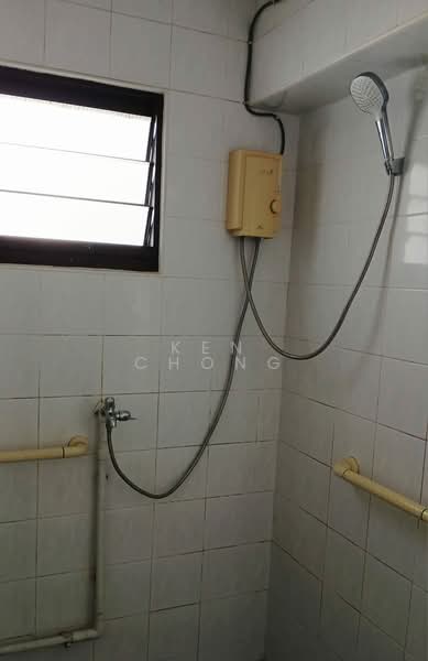 122 Lorong 2 Toa Payoh, 122 Lorong 2 Toa Payoh, Room Rental, 200 sqft, HDB Flat For Rent, by Ken CHONG, 500097910 - PropertyGuru.com.sg