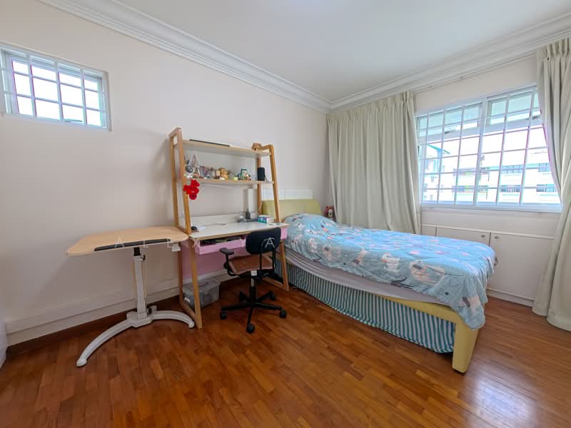 743 Pasir Ris Street 71 HDB Flat For Sale at S$ 830,000 | PropertyGuru Singapore - Bedroom 3