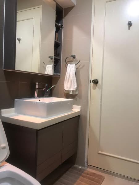 404B Fernvale Lane HDB Flat For Sale at S$ 695,000 | PropertyGuru Singapore - Bathroom