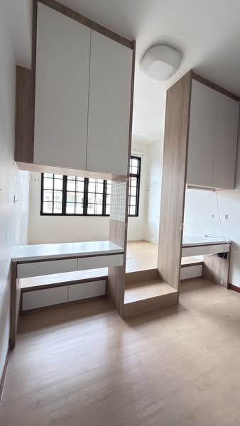 Limau Park Condominium For Sale at S$ 2,300,000 | PropertyGuru Singapore - Interior