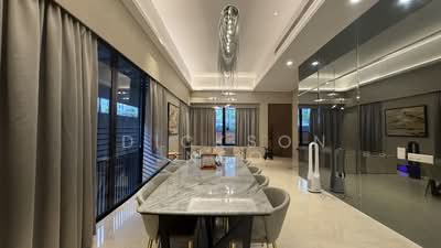 For Sale - ENG KONG. KISMIS. BEAUTIFUL LANDED. LIFT. BASEMENT ☎️ Dickson 94.88.40.80