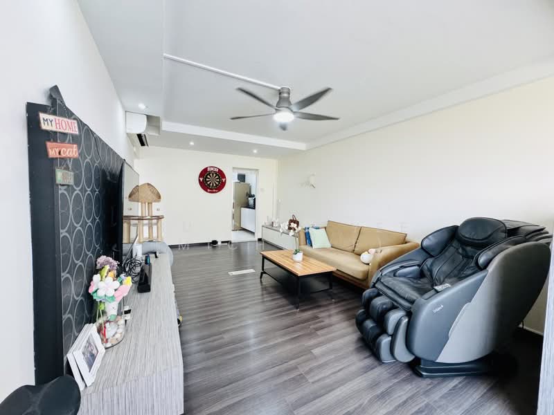 346 Bukit Batok Street 34, 346 Bukit Batok Street 34, 3 Bedrooms, 1,108 sqft, HDB Flat For Sale, by Hsu Chia Yee (Michelle), 500097941 - Living Room - PropertyGuru.com.sg