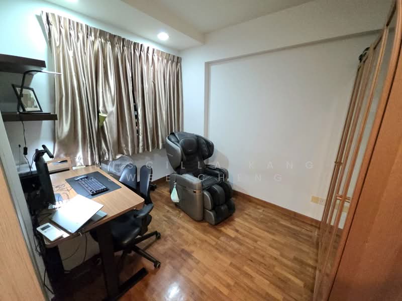 Eastvale Condominium For Sale at S$ 1,688,000 | PropertyGuru Singapore - Bedroom