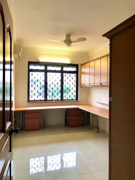 Renovated Terrace House near Potong Pasir MRT, , 4 Bedrooms, 2,000 sqft, Terraced House For Rent, by Aina Lie 李艾娜, 500097998 - Study - PropertyGuru.com.sg