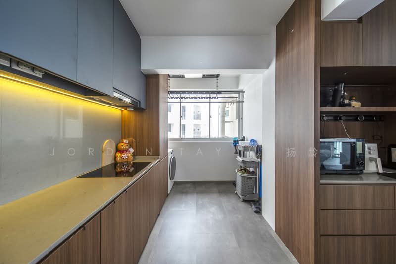 421B Northshore Drive, 421B Northshore Drive, 3 Bedrooms, 1,033 sqft, HDB Flat For Sale, by Jordan Tay (郑扬龄), 500098003 - Kitchen - PropertyGuru.com.sg