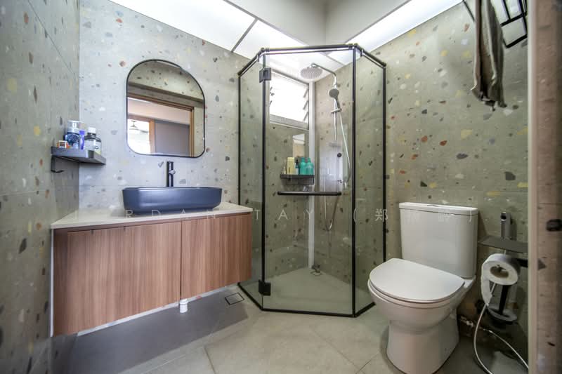 421B Northshore Drive, 421B Northshore Drive, 3 Bedrooms, 1,033 sqft, HDB Flat For Sale, by Jordan Tay (郑扬龄), 500098003 - Bathroom - PropertyGuru.com.sg