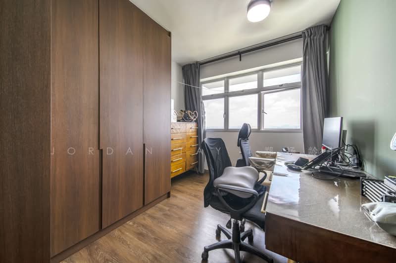 421B Northshore Drive, 421B Northshore Drive, 3 Bedrooms, 1,033 sqft, HDB Flat For Sale, by Jordan Tay (郑扬龄), 500098003 - Study - PropertyGuru.com.sg