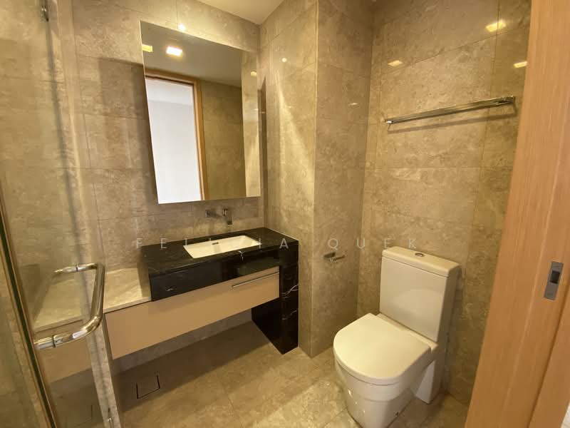 Marina Bay Suites, 3 Central Boulevard, 3 Bedrooms, 1,593 sqft, Apartment For Rent, by Felicia Quek, 500098021 - Bathroom - PropertyGuru.com.sg
