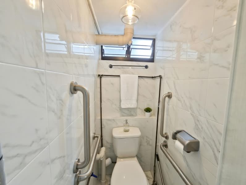 17 Marine Terrace HDB Flat For Sale at S$ 550,000 | PropertyGuru Singapore - ID Perspective (1 Toilet)