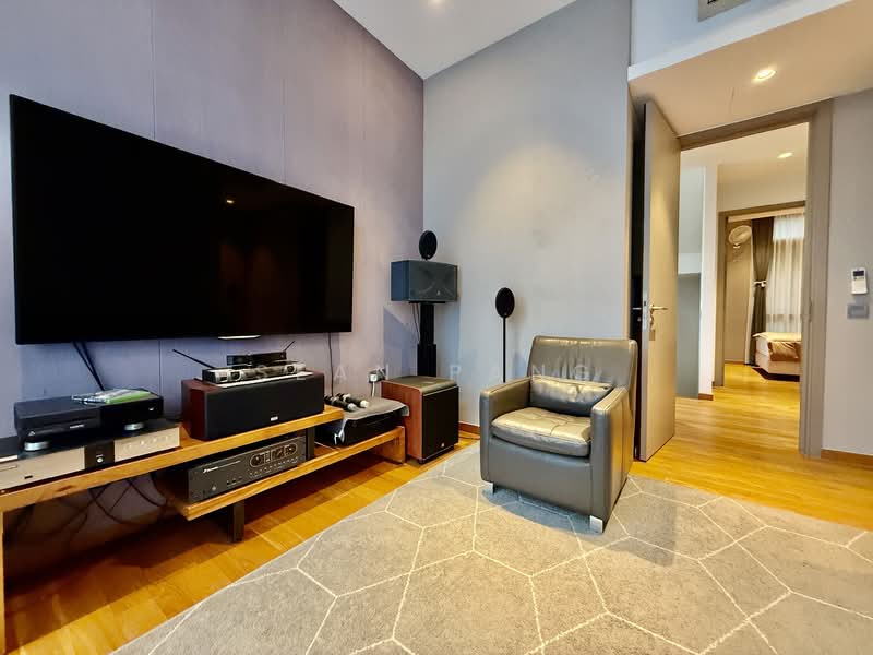 Watercove Cluster House For Sale at S$ 3,660,001 | PropertyGuru Singapore - Living Room